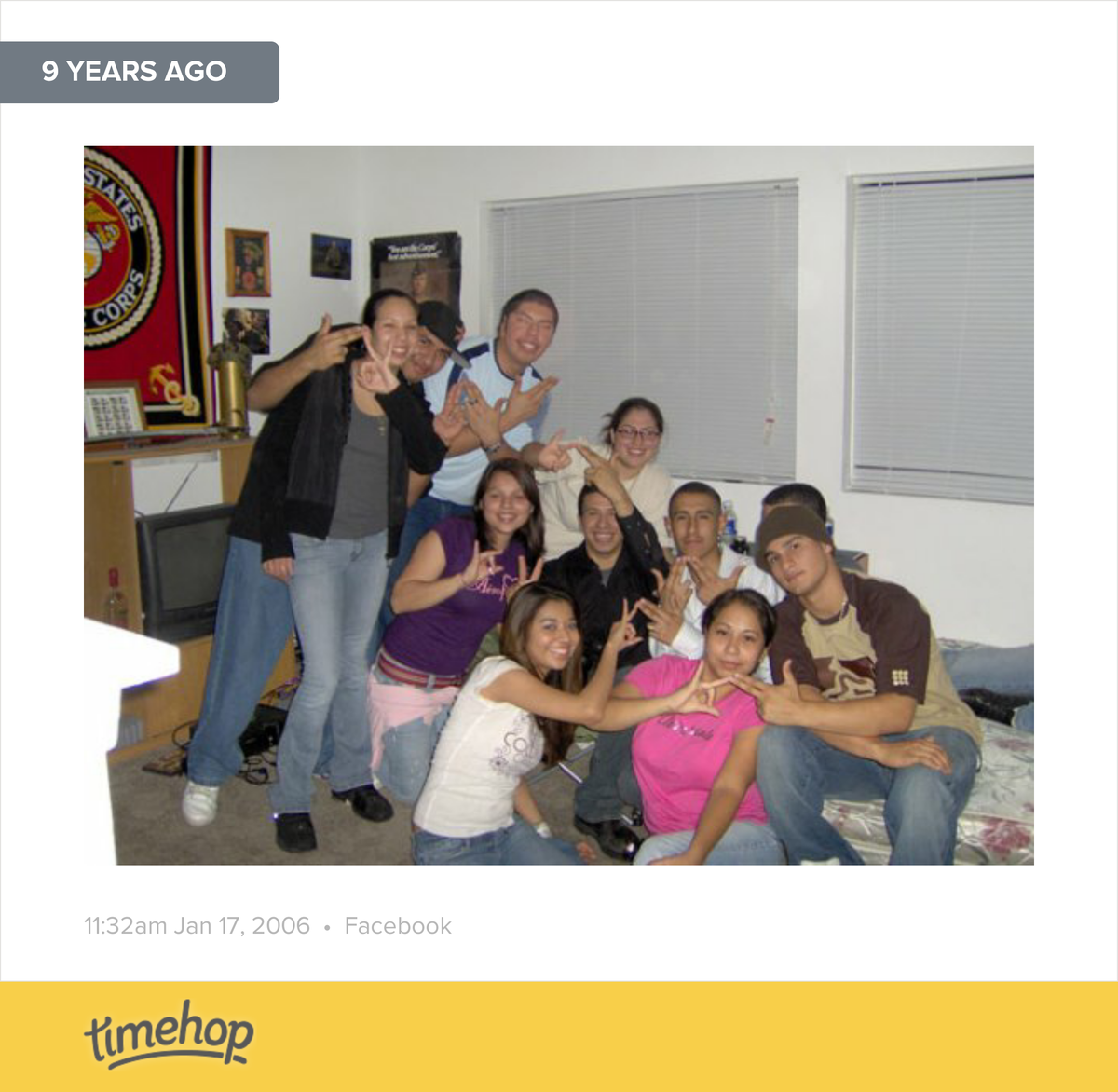 Frosty_50's tweet image. fall 05 party ....way back in the day #SouthPole #Fall05 #Drunk timehop.com/c/ftp:51435513…