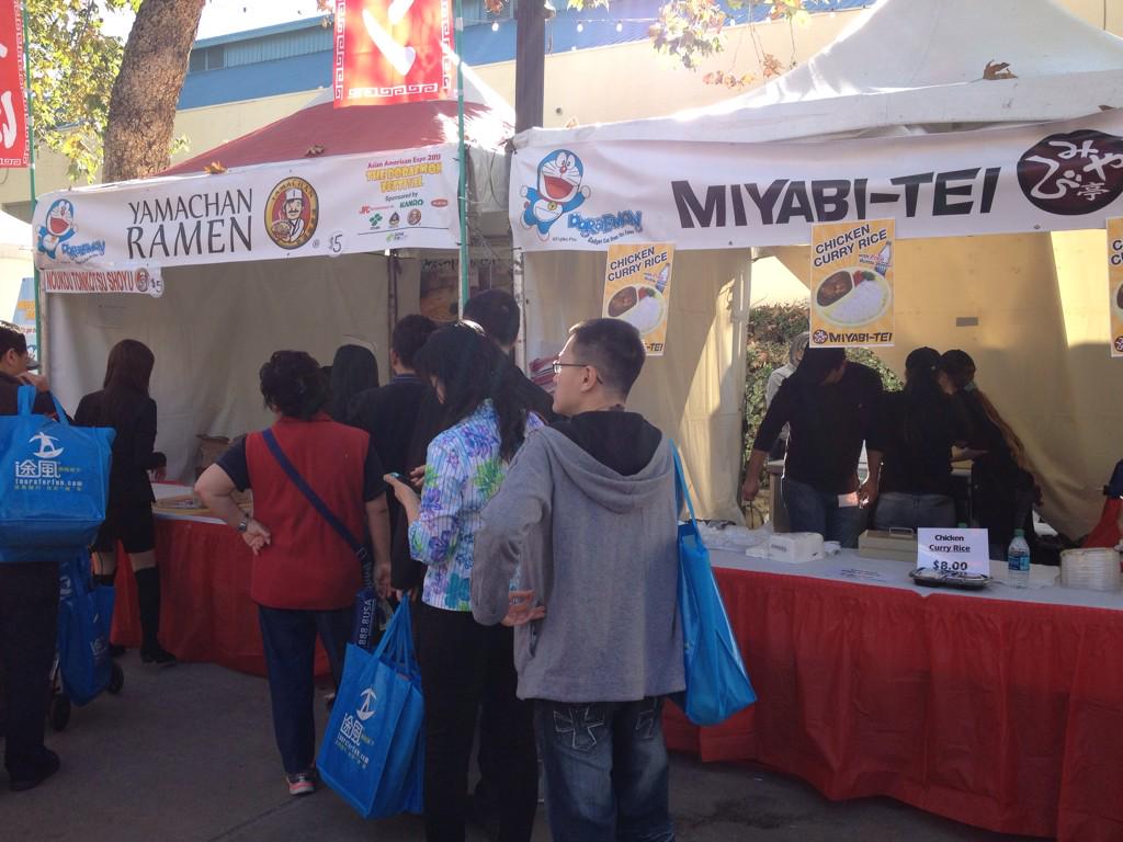 CompassX2's tweet photo. Japanese food booths at the #AsianAmericanExpo between halls 4 and 5! #Hisaya #MiyabiTei #YamachanRamen http://t.co/IVg9X6wRx2