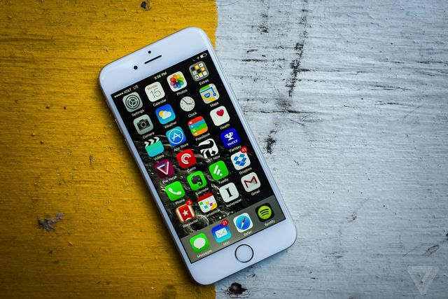 verge's tweet photo. New Snowden documents show how the GCHQ tracked iPhone users http://t.co/UMnm47WXqi http://t.co/cdHj4AFHj8