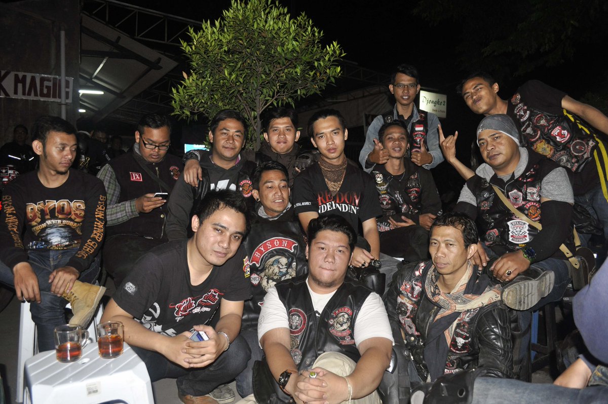 a moment with <a href="/YBCbandung/">YBCB</a> <a href="/bigbos_bandung/">BIG BOS</a> "KueBalokMohtoh" #Serablurrr