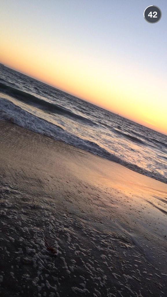 TakingPhoto's tweet image. This was from a @Maddielovesyou1 snapchat.