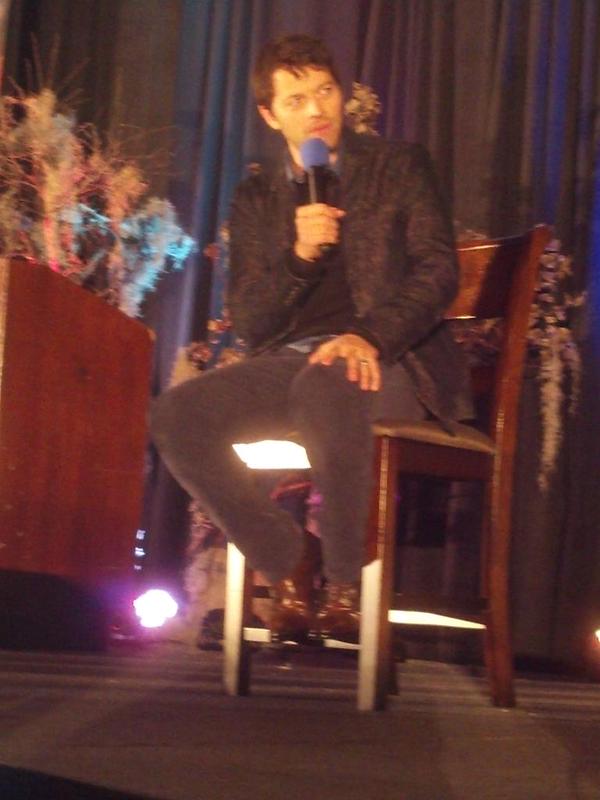 mallwst's tweet photo. O que vem na sua cabeça quando pensa em Jared e Jensen?
Misha: creme chantily #sdcon misha eu entendi a malicia http://t.co/Ql72wsuoQI