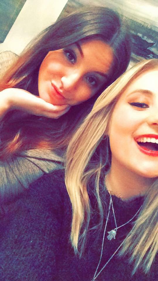 mariannee17's tweet photo. Missing her pretty smile😩 @alexxandrazionn http://t.co/wgTvNRlCZ3
