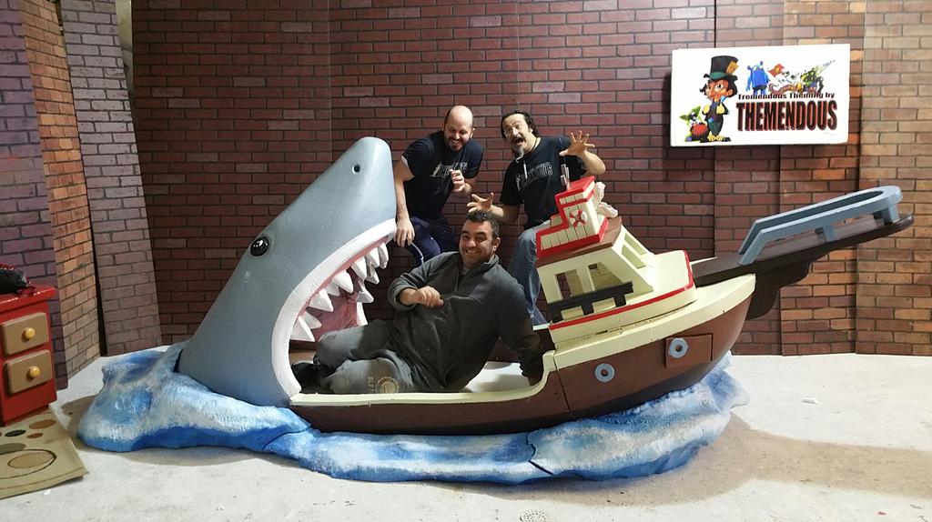 Themendous's tweet photo. IDK about u, but I would think twice before going to bed tonight! #childrensbed #custombed #kidsbed #jawsbed #jaws http://t.co/BRxIuwTDRz