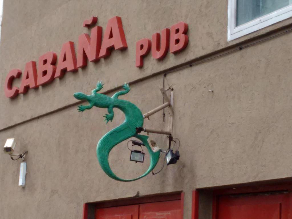 Hoy nos despedimos de #comodoro en #cabañaPub ! Gracias a todos los q nos acompañaron estas noches, nos vemos ahí!