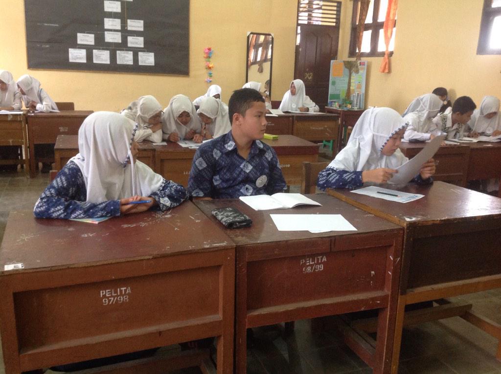 KIRsmasa's tweet photo. smp muhamadiyah 3 bjm http://t.co/Ibeont0vfo