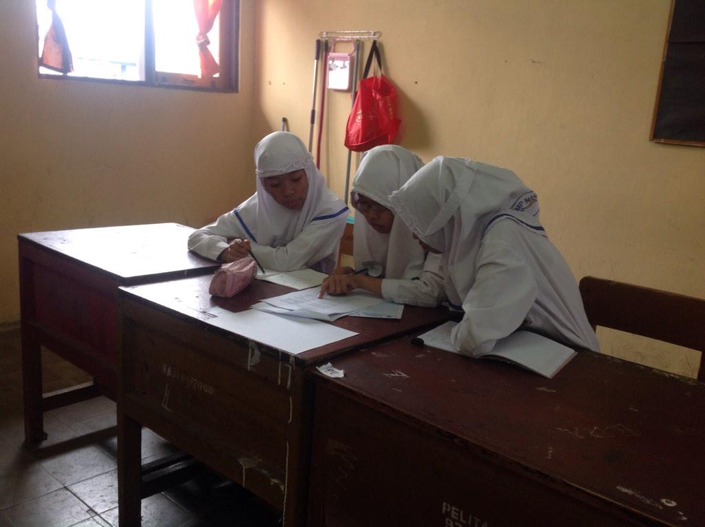 KIRsmasa's tweet photo. smpn 9 banjarmasin http://t.co/PEvPhJZGhH