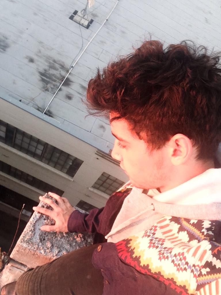 luke_brooks's tweet photo. rooftop during sunset ❤️ http://t.co/1bJwNO74ZE