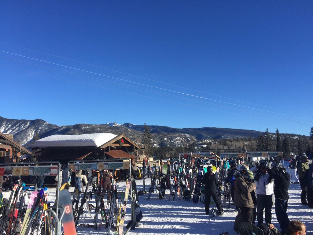 Perfect skies #couldntbebluer #pathwayski15 #9,000ftup