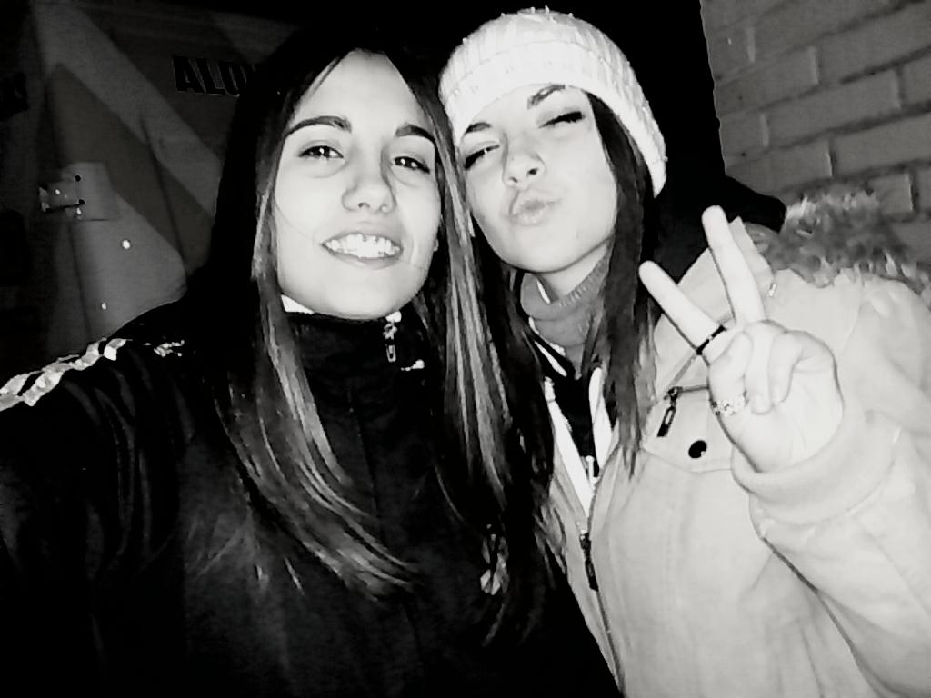 Judithgines4's tweet photo. Terminando bieen la noche sisisi👌😂  @miranda42538361 http://t.co/LOakpyu1pO