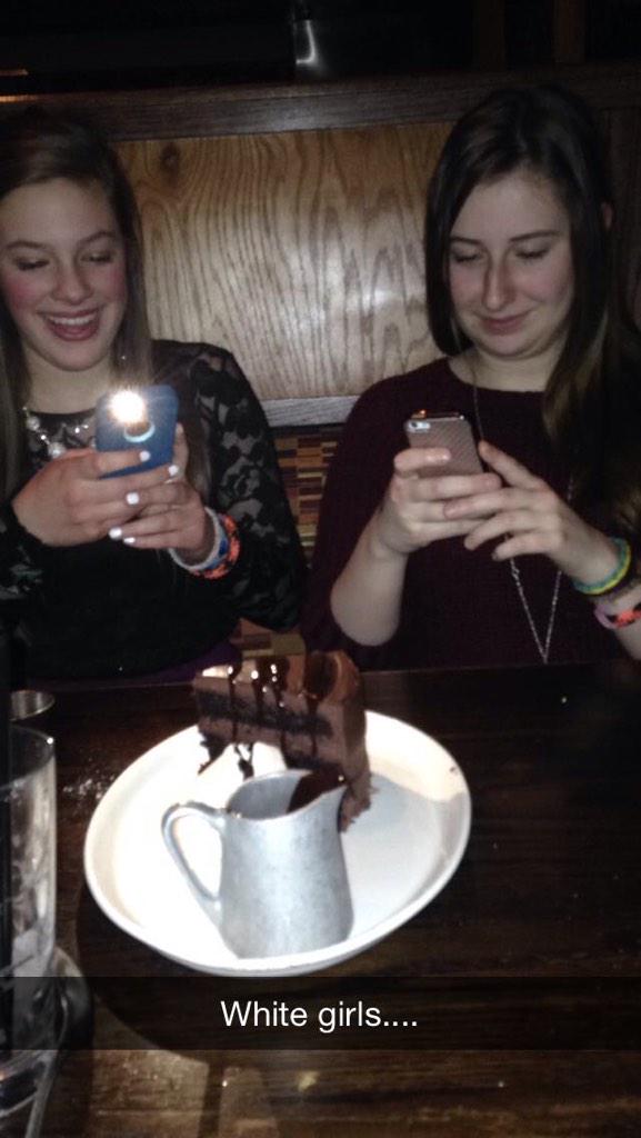 hazeebee20's tweet photo. Jenna and Rachel being their true selves  @jcstanze http://t.co/kqTXvP0SBp