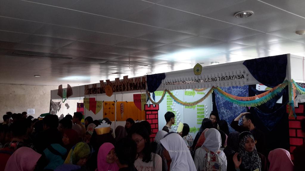 UDO_2016's tweet photo. Stand #UNTIRTA #UNSOED #UNY #MainEvent #UDO2015 http://t.co/uDxvVmZR3I