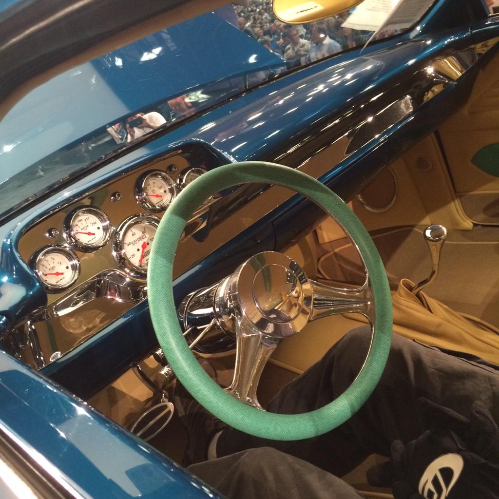 Barrett_Jackson's tweet photo. #Chezoom! Lot #2514 1957 #Chevrolet #BelAir #Custom SOLD! $320k. #PratteCollection #BarrettJackson http://t.co/3t0xlOgtkA