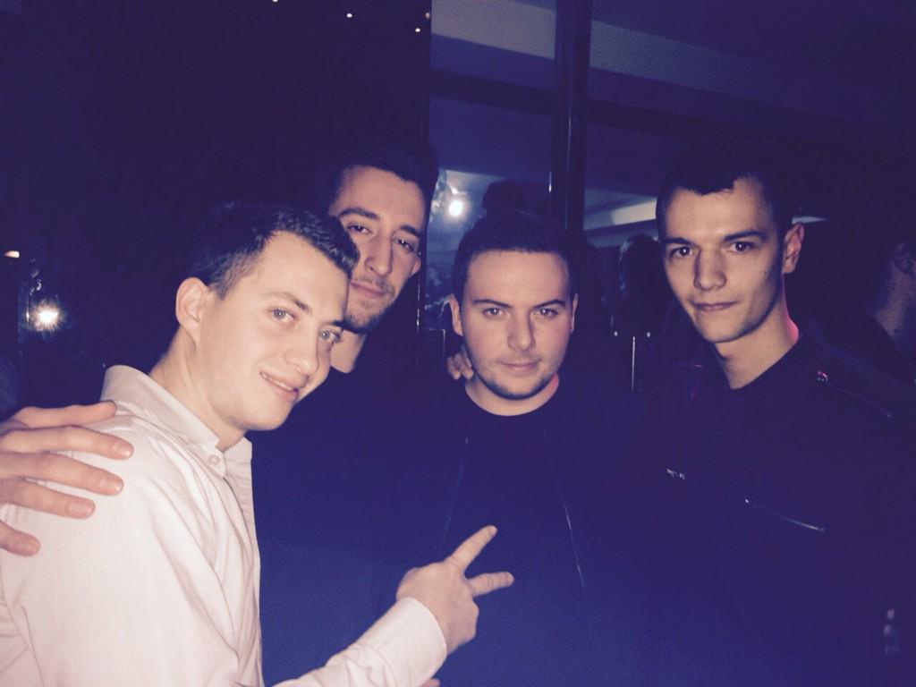smike90's tweet photo. Grazie @LushandSimon per la foto e per la bella serata al #magriffe http://t.co/rLffrfOesN