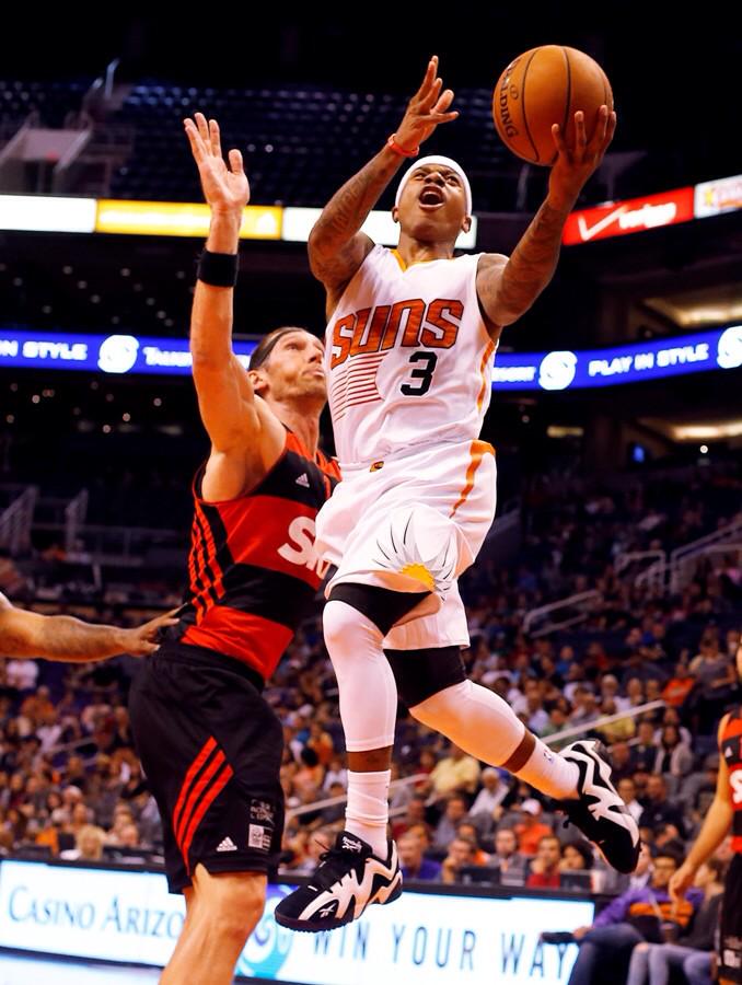 SportBrackets00's tweet image. -Best NBA PG-
Round of 32

RT - Brandon Knight

Fav - Isaiah Thomas