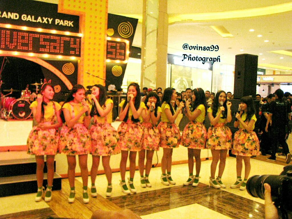 Leenebelle_ID's tweet photo. Leenebelle - Cinta Monyet @RestoranPL #RPLSundayParty http://t.co/pxGXXNL908