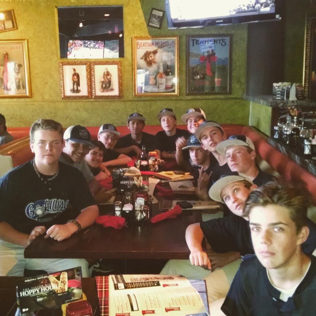 FletesCarlos's tweet photo. Great work boys! #Gnation #Gorillasbaseball 14u 2-0 11u 2-0 http://t.co/OmEYiRoRDH
