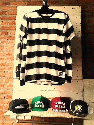 mikkowr's tweet photo. @sliverstore berapa harga sweater polengnya ? http://t.co/vZBOBSHQCu