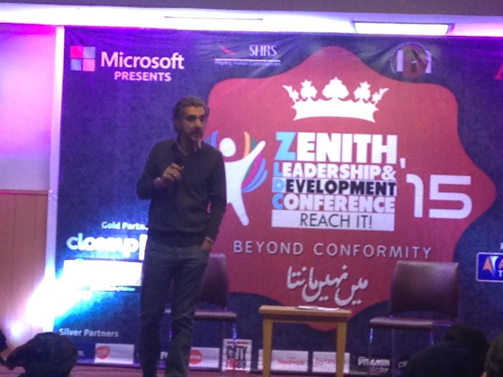 ZLDC1's tweet photo. The guy behind studio 18% Grey, Mr Amean Jan speaking at #ZLDC15 #BeyondConformity #IoBM http://t.co/89MvDpSxdr http://t.co/JqR2oR8Bd6