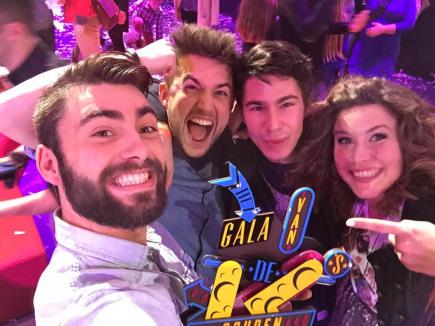 MaureenMusic's tweet photo. Eén van de mooiste #goudenK 's #besteprogramma! Supertrots op mijn #Helden en onze superheldenfans! #vuistje @Ketnet http://t.co/gquY6fw2QZ