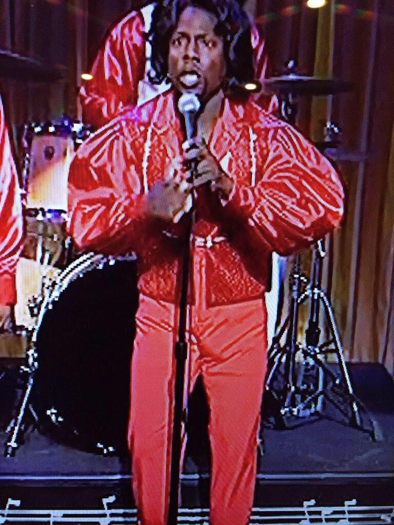 ScottMankins1's tweet photo. Kevin Hart debuted his weener on SNL tonight. Well done sir #KevinHartSNL #KevinHartsdick #KevinsCamelTail http://t.co/9SJTkZDc05