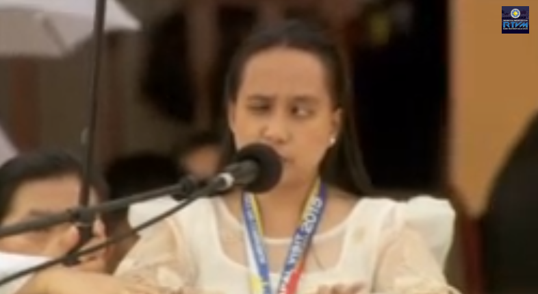 Liturgy of the word: 1st reading Isaiah 9:1-6 read  through braille #PopeFrancisPH