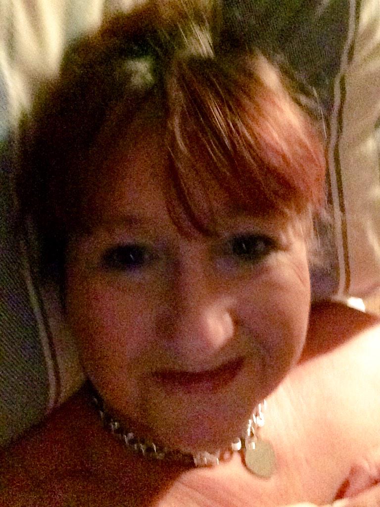 ScarfSusie's tweet photo. Don't wNt to get up today xx http://t.co/ME0dJ0fJen