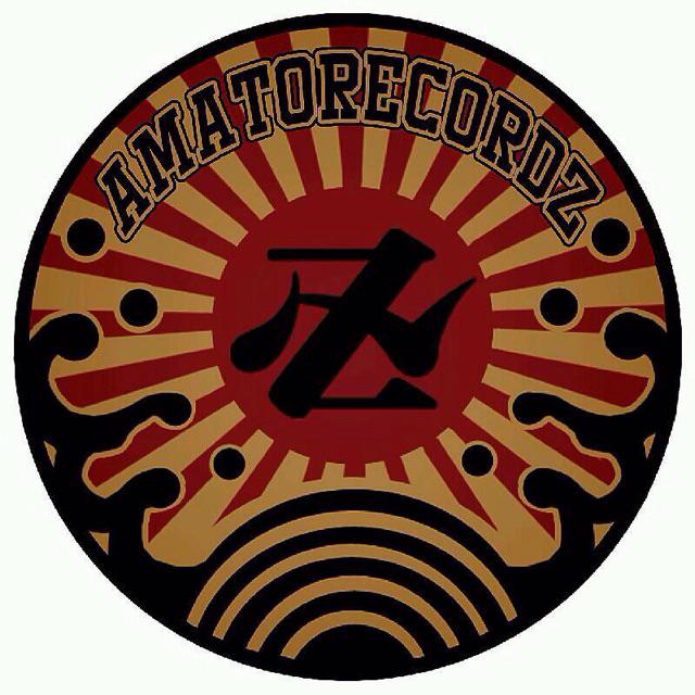 AMATORECORDZ's tweet photo. この”AMATORECORDZ”のロゴを
好きな色とサイズ(S,M,L,XL)のTシャツ選んで、フロントorバックにその場で刷ってもらってね☻✴︎

#jackarop #ドブ板 #横須賀
#AMATORECORDZ http://t.co/PqUf4mabOa