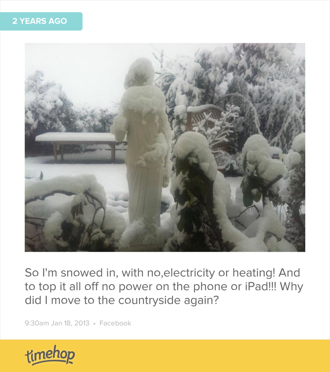 BeccaGoldy's tweet photo. Aww I miss my little cottage in the countryside  http://t.co/7IO9BDnO4m http://t.co/QXqY5D2Qy6