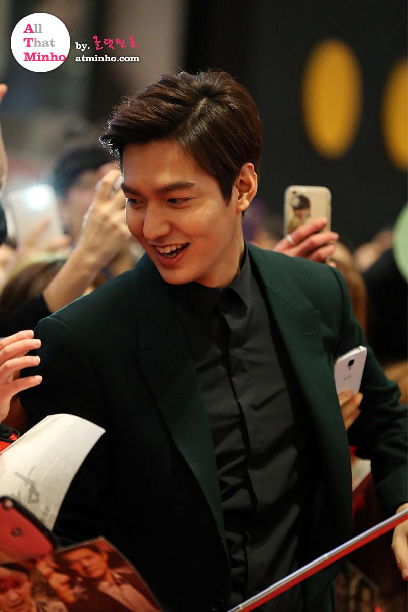 고급스러운 분위기의 영화배우 #이민호 #강남1970 화이팅!! @ActorLeeMinHo 오늘 하루 너무 고맙고~~ ^^ 레드카펫에서 당신은 정말 멋졌다며~~Translate post