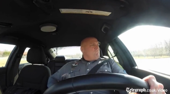 opjoanna's tweet photo. Laugh out loud“@Telegraph: Police officer shows how to ‘shake it’ like @taylorswift13 http://t.co/qTSE6oYaah http://t.co/PAc8wBOZeu”