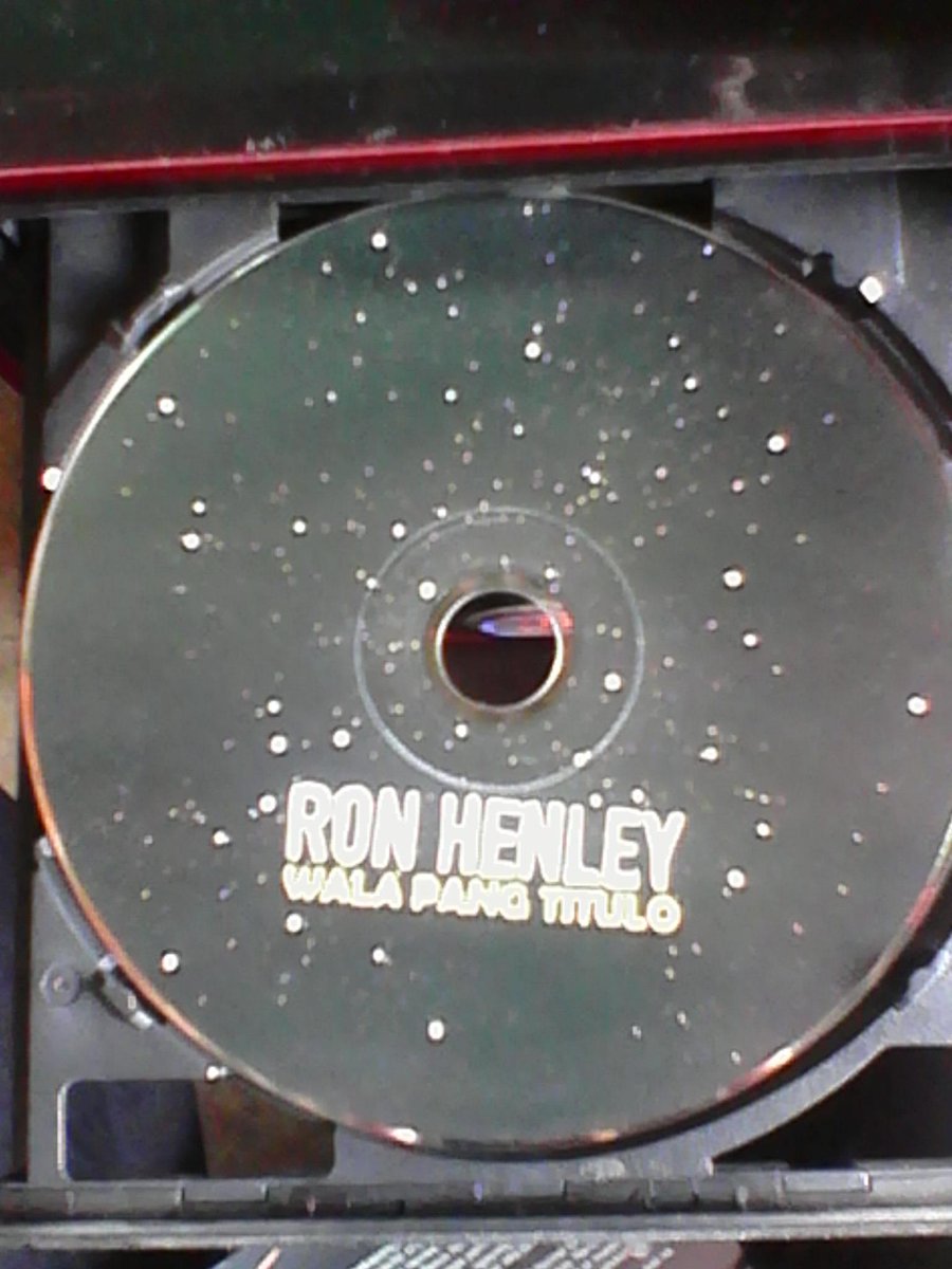 _jxnsvn's tweet photo. Kuya ron, pa autograph po ng album π
#walapangtituloβπΏ http://t.co/J3p81UGgyA