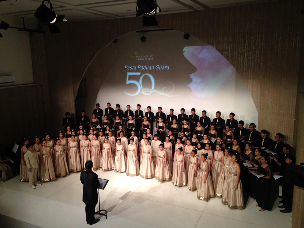 The closing number by <a href="/unpar_choir/">PSM Unpar</a> and The Resonanz Children Choir: "As Long As I Have Music" by Don Besig :)