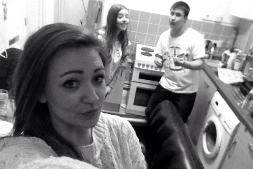 abigail_bennett's tweet photo. Photoshoot done with these wonderful people😘 @laberge1986 @louise176 http://t.co/rWXOldWIYe