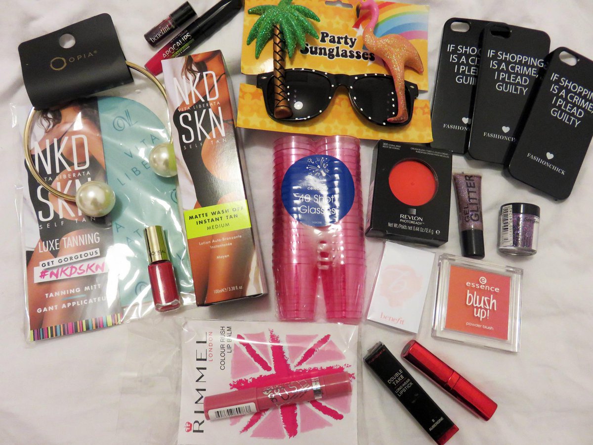 byemmacampbell's tweet photo. RT &amp; Follow @What_Emma_Did_ to #WIN this ultimate beauty party package gift set  http://t.co/gntX2EpJpe #giveaway http://t.co/PDuiUa8dbz