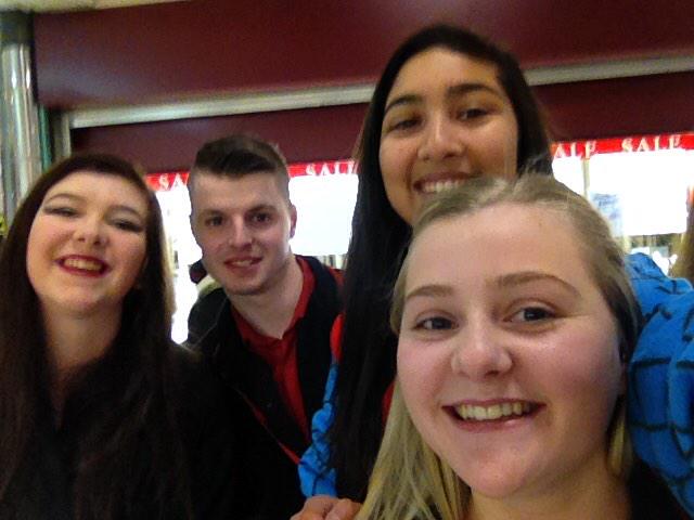 DiyaRattanpal's tweet photo. #9daysoffun whoop uxbridge Argos βοΈ http://t.co/hiTFT8mF2q