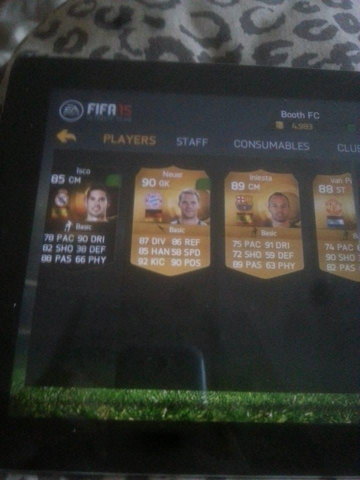 booth_lennon's tweet photo. @KieronJones121 oh god unlucky, I've not got many coins in console but on iOS this is my club http://t.co/Nu0RSicNT9
