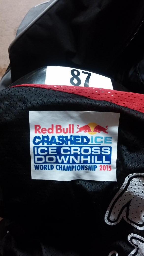 luscious_lew2's tweet photo. Race day at afton alps for the riders cup #redbull #downhillicecross http://t.co/lAlHqazXli