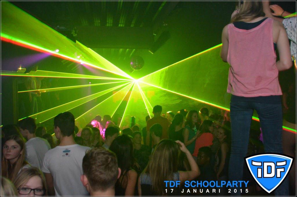 Zeer geslaagde #TDF #GlowInTheDark #schoolparty <a href="/tdfberlikum/">tdfberlikum</a> op naar 14 februari #Valentine #Edition #lasershow