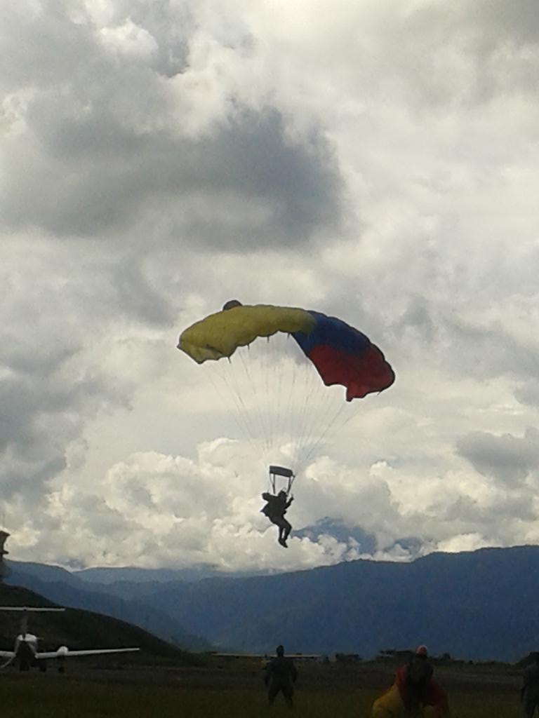 XavierFST's tweet image. Participando de las fiestas de la Fuerza Aerea Ecuatoriana