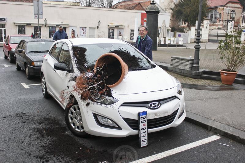 aa_balkans's tweet image. Zagreb: Vandalizam na automobilu beogradske registracije u centru grada #AA