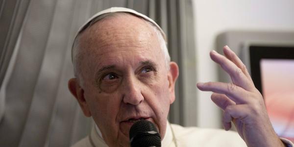 HanmarHannah's tweet photo. #pray for pop francis http://t.co/XR7r00J0MT