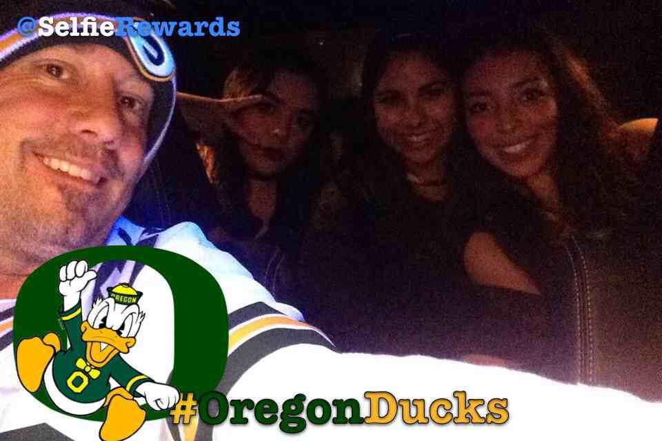 selfierewards's tweet photo. #SelfieRewards @SelfieRewards #OregonDucks #uberx #eugene http://t.co/o7UeG0BsuF http://t.co/SCoS6yD7Do http://t.co/wJF2ejxgvB