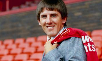 Seven reasons Kopites loved Peter Beardsley (  