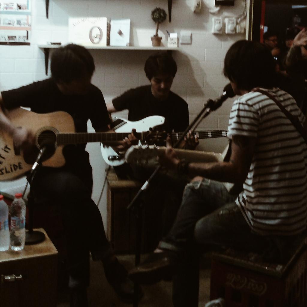 Sekarang giliran Jakarta View yang berakustik ria di live streaming <a href="/JikaJaya/">Jika Jaya</a>