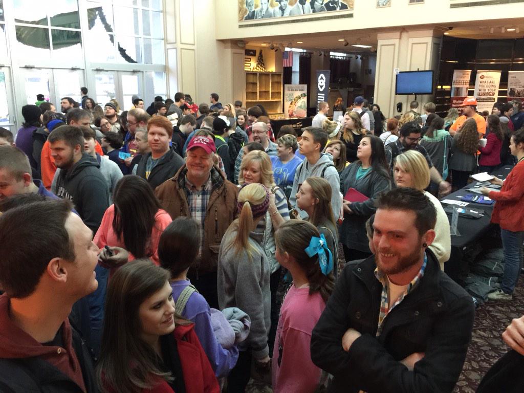 NorthbrookHS's tweet photo. Day 2. #northbrookhs #stsreNOWn http://t.co/9myryI55bl