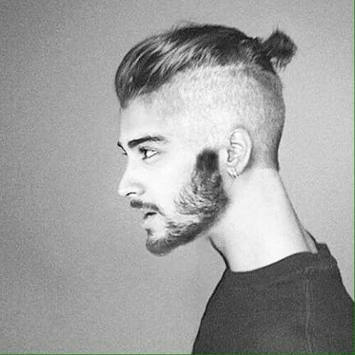 discoIine's tweet photo. Just imagine our Zayn like this:

#BRITSONEDIRECTION 
#ZaynYourSelfieKilledUs http://t.co/5jDAeWFAX1