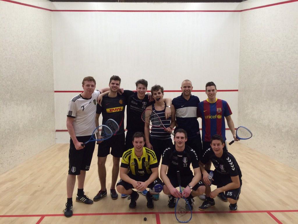 Na een uitputtingsslag van 2 uur heeft <a href="/BobSchakenbos/">Bob Schakenbos</a> zich weten te kronen tot squashkoning van ROAC 2. #squashiscool