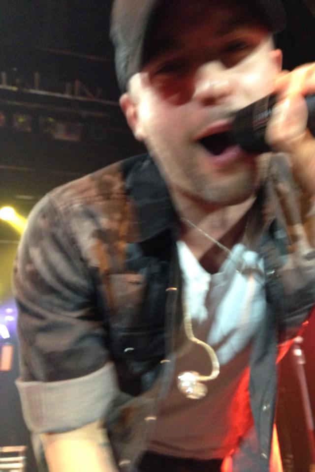 amy_leblancc's tweet photo. @dallassmith thanks for one of the best concerts we've ever been to, such a good time !!! #TippinPointTour #Moncton http://t.co/TzNy43k0Or