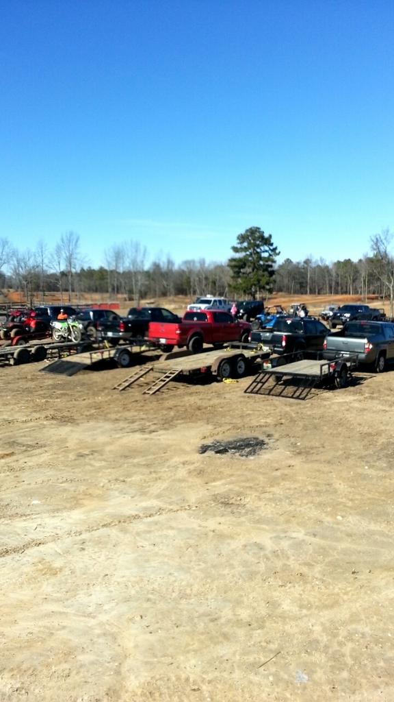 HawkPrideORV's tweet photo. It's a beautiful day for some offroading at Hawk Pride! http://t.co/JAPRe4KDt4